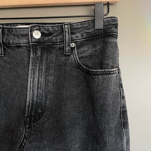 Abercrombie & Fitch Curve Love High Rise Mom Jean Size 25 Black Grey Relaxed Fit - Picture 6 of 16